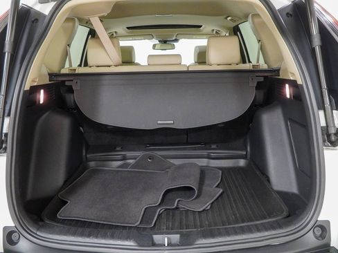 Used 2020 Honda CR-V Touring image 10