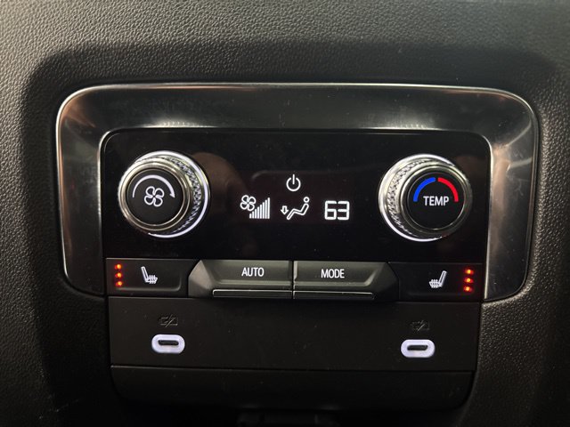 Used 2024 GMC Yukon Denali AWD/4WD image 27