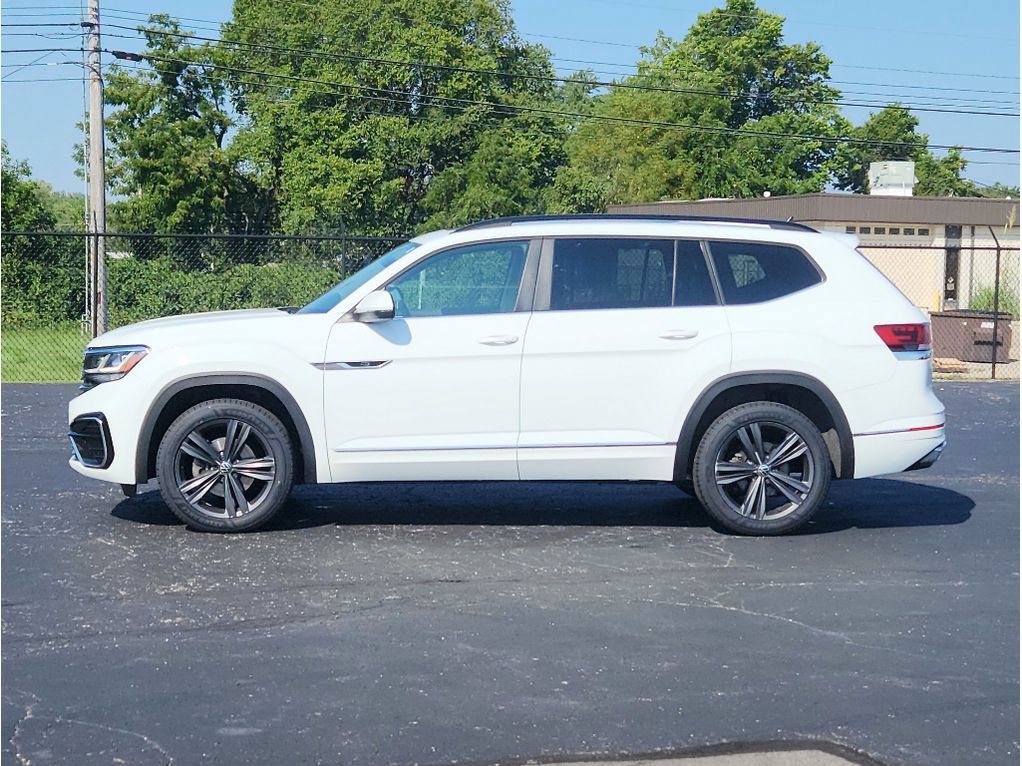 Used 2021 Volkswagen Atlas SE w/ Panoramic Sunroof Package AWD/4WD image 16