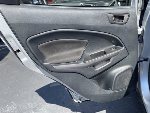 Used 2020 Ford EcoSport SE image 23