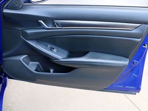 Used 2019 Honda Accord Sport image 31