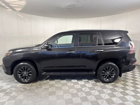 Used 2022 Lexus GX 460 Premium w/ Premium Plus Package AWD/4WD image 3