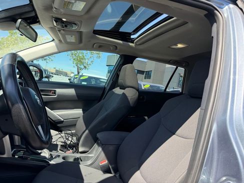 Used 2024 Toyota Corolla Cross LE w/ Moonroof Package AWD/4WD image 12