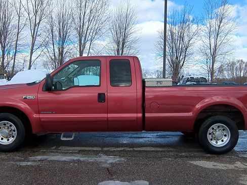 Used 2001 Ford F250 Lariat image 3
