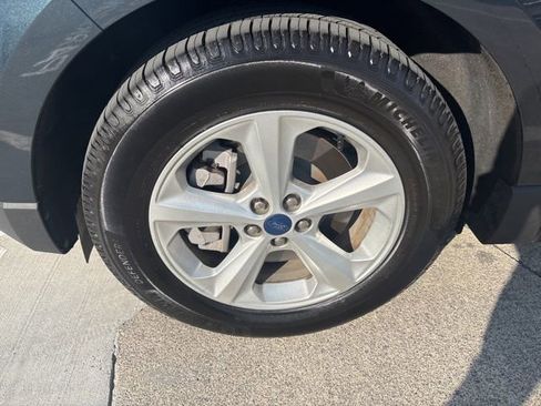 Used 2022 Ford Edge SE AWD/4WD image 9