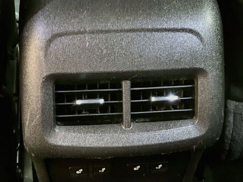 Used 2018 Chevrolet Equinox Premier AWD/4WD image 27