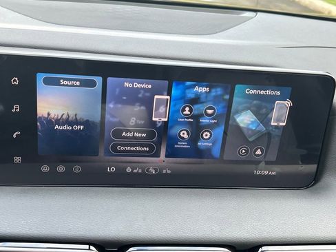 New 2026 Nissan Sentra SV FWD image 9