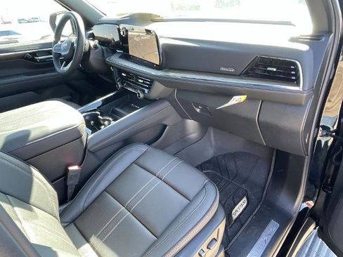 New 2025 Chevrolet Suburban High Country image 80