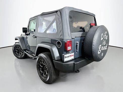 Used 2016 Jeep Wrangler Sport w/ Connectivity Group AWD/4WD image 5