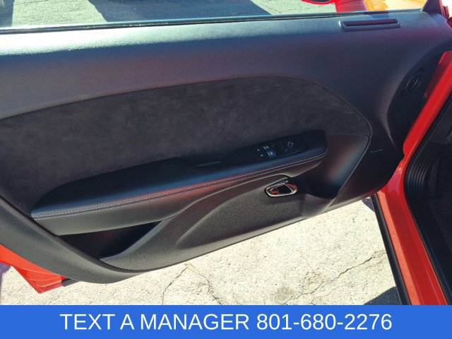 Used 2016 Dodge Challenger SRT Hellcat RWD image 15