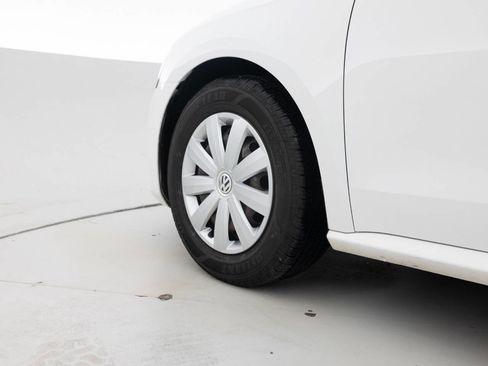 Used 2012 Volkswagen Passat 2.5 S image 16