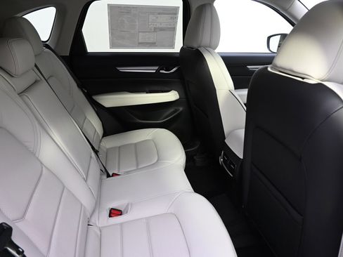 New 2025 MAZDA CX-5 AWD 2.5 S w/ Premium Plus Pkg image 18