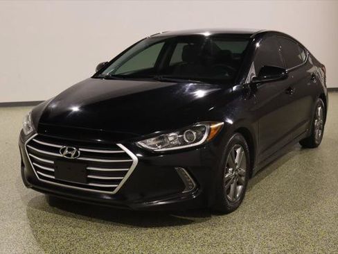 Used 2017 Hyundai Elantra SE w/ SE A/T Tech Package 03 FWD image 4
