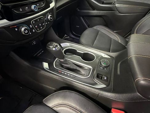 Used 2020 Chevrolet Traverse Premier FWD image 22