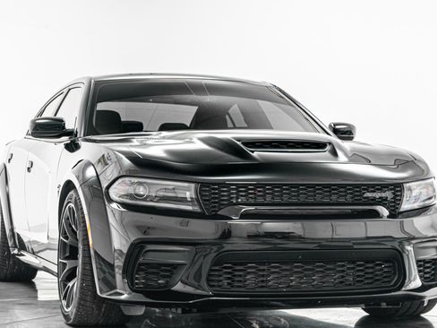 Used 2023 Dodge Charger SRT Hellcat w/ Harman/Kardon Audio Group RWD image 3