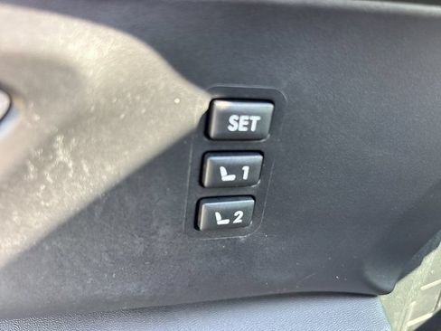 Used 2024 Subaru Ascent Limited w/ Technology Package AWD/4WD image 24