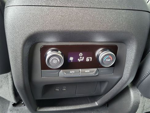 Used 2026 Buick Enclave Preferred image 21