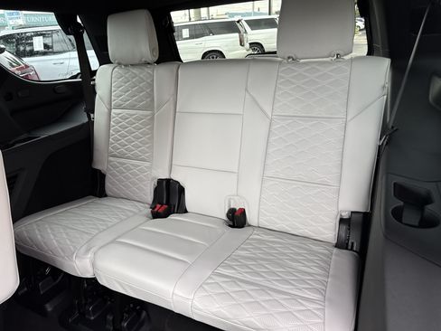 Certified 2026 Cadillac Escalade Platinum Sport w/ LPO, ONYX Package AWD/4WD image 21