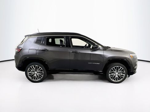 Used 2023 Jeep Compass Limited w/ Elite Group AWD/4WD image 4