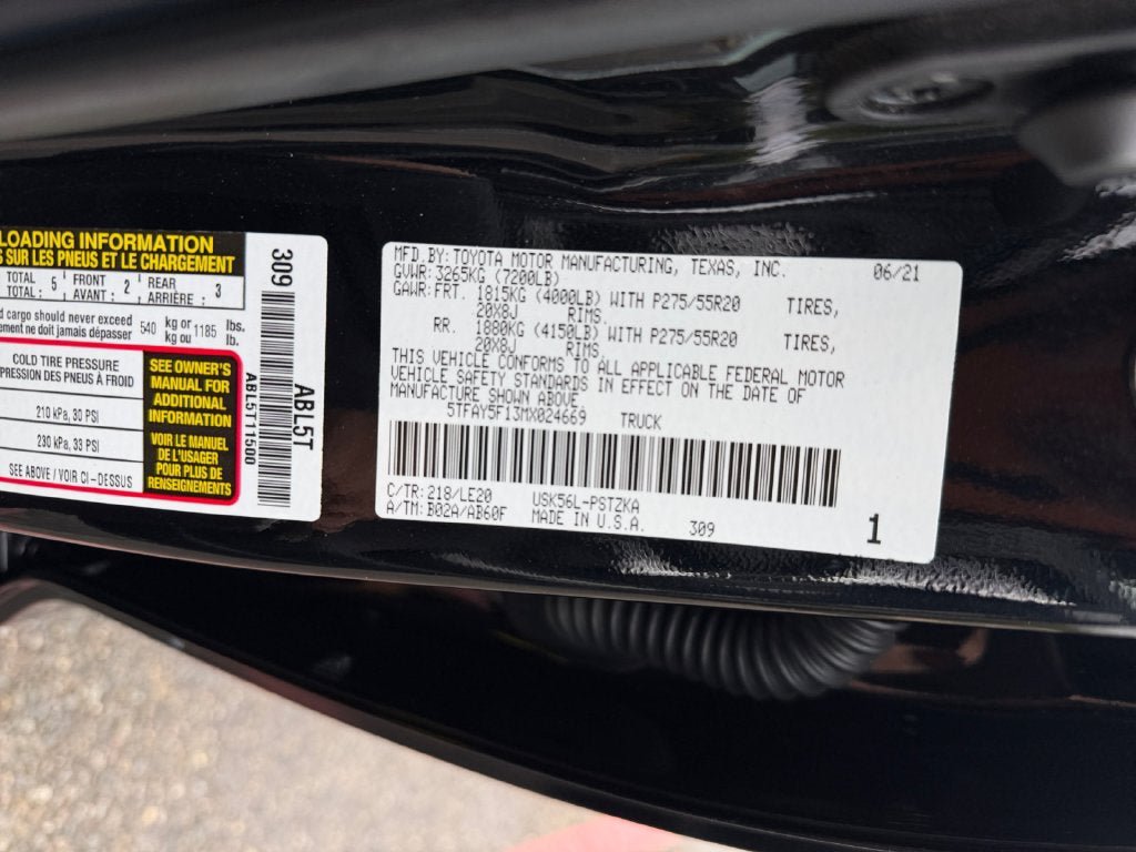 Used 2021 Toyota Tundra Platinum AWD/4WD image 36