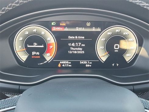 Used 2023 Audi SQ5 Prestige image 18