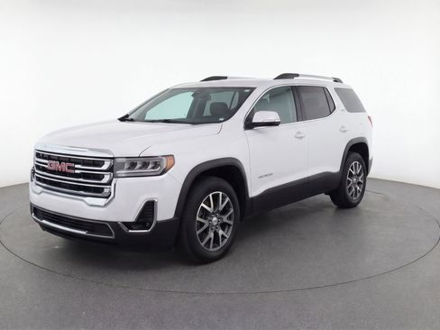 Used 2023 GMC Acadia SLT FWD image 3