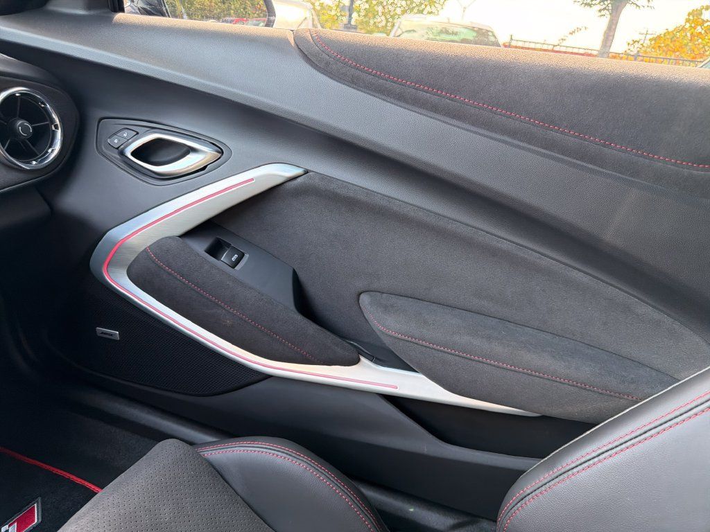 Used 2022 Chevrolet Camaro ZL1 RWD image 53
