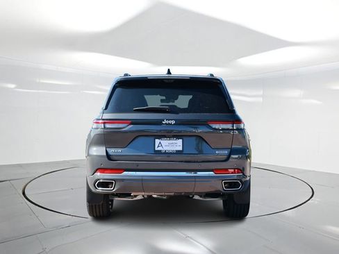 New 2025 Jeep Grand Cherokee Overland image 3