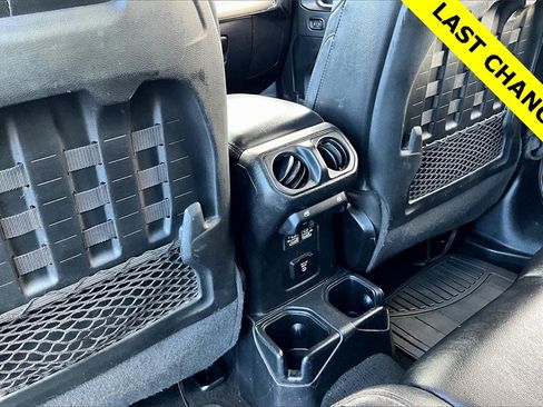 Used 2021 Jeep Gladiator Mojave image 34