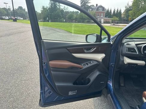 Used 2022 Subaru Ascent Touring AWD/4WD image 12