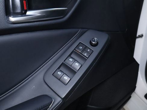 Used 2021 Toyota Avalon XLE image 13