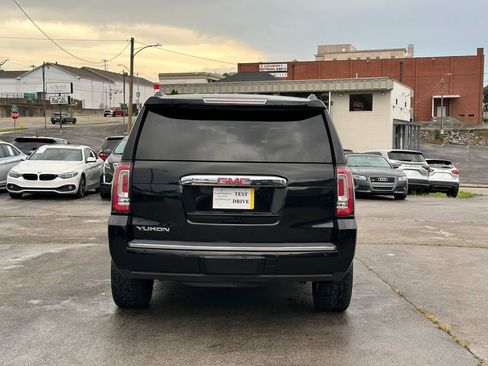 Used 2015 GMC Yukon Denali w/ Open Road Package AWD/4WD image 9