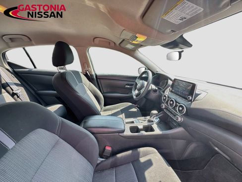 Used 2024 Nissan Sentra SV FWD image 34