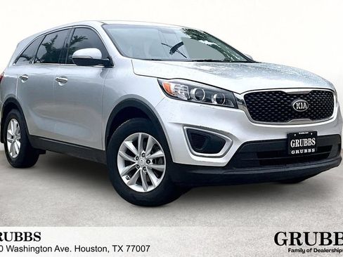 Used 2018 Kia Sorento L FWD image 1