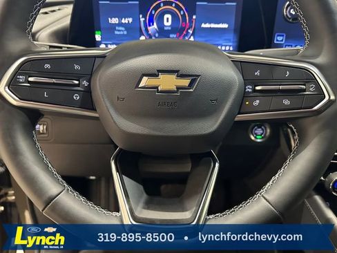 Used 2024 Chevrolet Traverse RS image 11