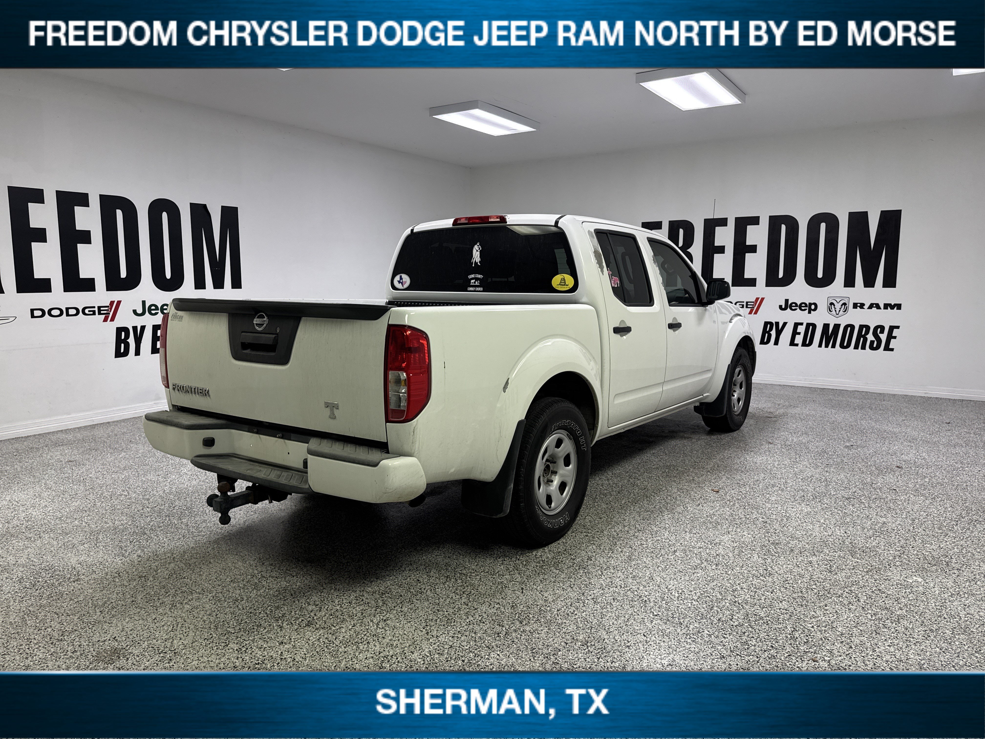 Used 2018 Nissan Frontier S RWD image 4