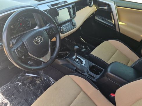 Used 2017 Toyota RAV4 XLE FWD image 9