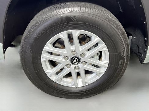 Used 2025 Toyota Tundra SR5 w/ SR5 Convenience Package RWD image 13