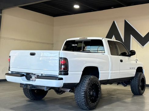 Used 1999 Dodge Ram 1500 Truck 4x4 Quad Cab image 4
