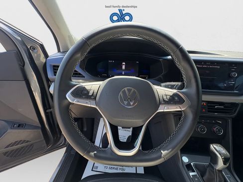Used 2022 Volkswagen Taos SE AWD/4WD image 16
