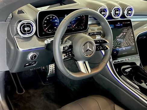 Certified 2026 Mercedes-Benz CLE 450 4MATIC Cabriolet image 15