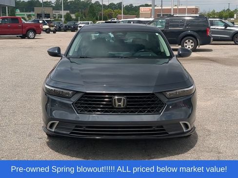 Used 2023 Honda Accord Touring image 16