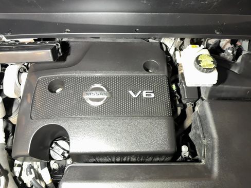 Used 2016 Nissan Pathfinder SV w/ Trailer Tow Package image 86