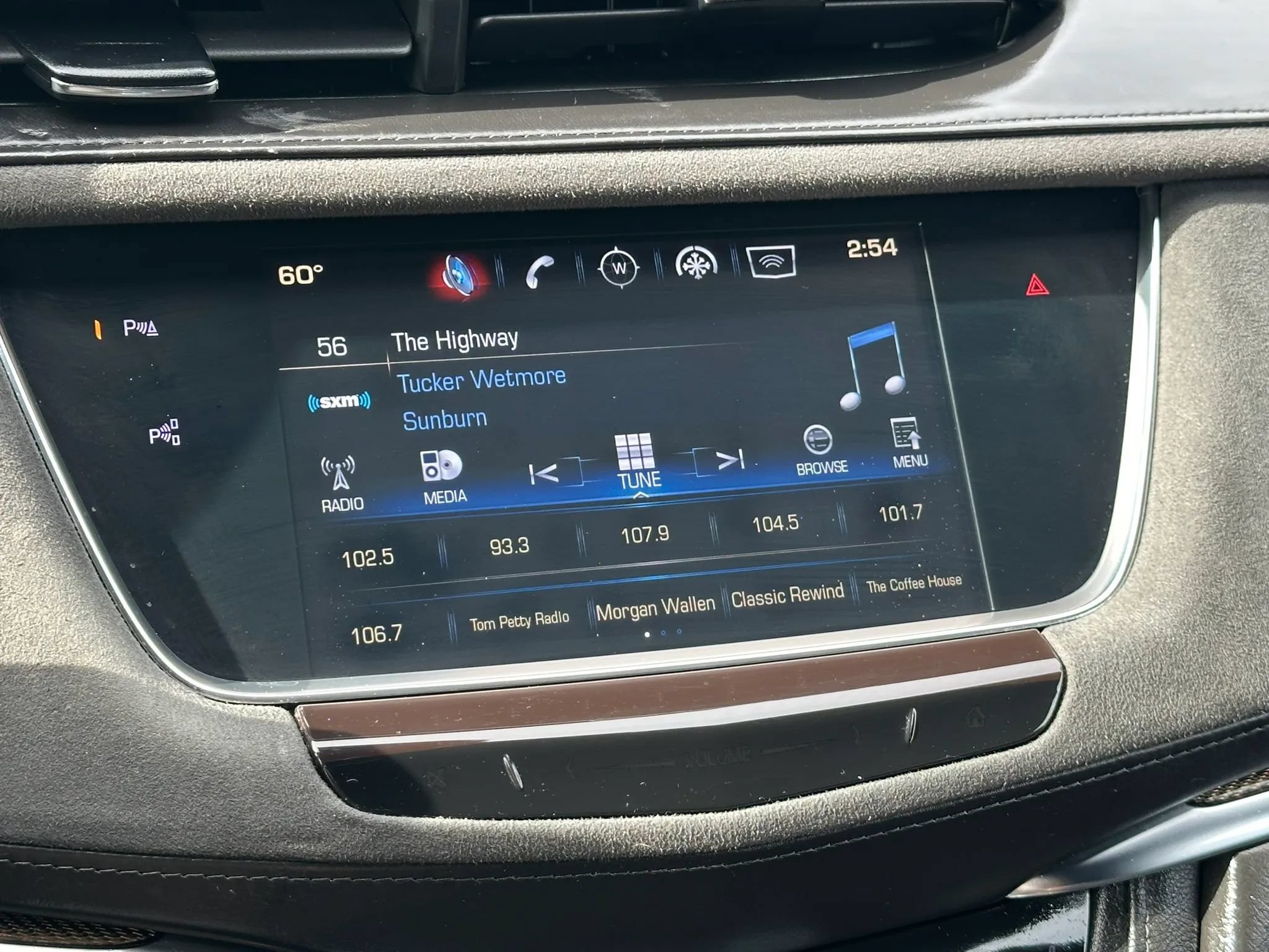 Used 2017 Cadillac XT5 Platinum w/ Driver Assist Package AWD/4WD image 33