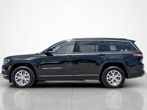 Used 2022 Jeep Grand Cherokee L Limited AWD/4WD image 2