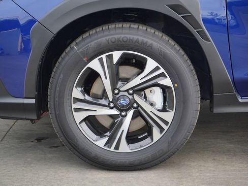 Certified 2025 Subaru Crosstrek 2.0i Premium image 2