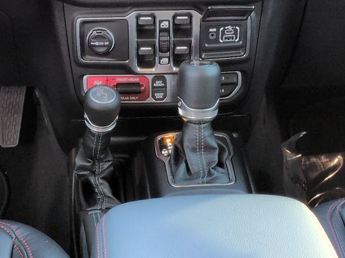 Used 2026 Jeep Wrangler Unlimited Rubicon 392 w/ Quick Order Package 27X Moab AWD/4WD image 19
