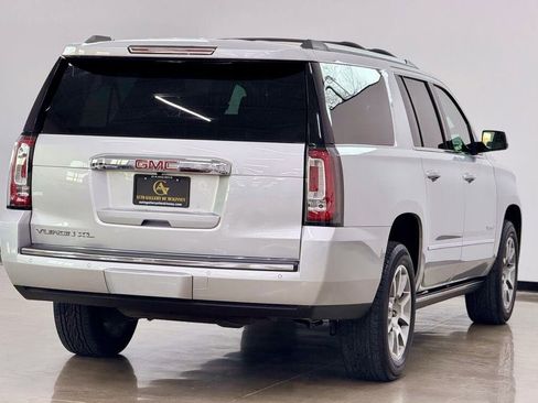 Used 2019 GMC Yukon XL Denali w/ Open Road Package image 6
