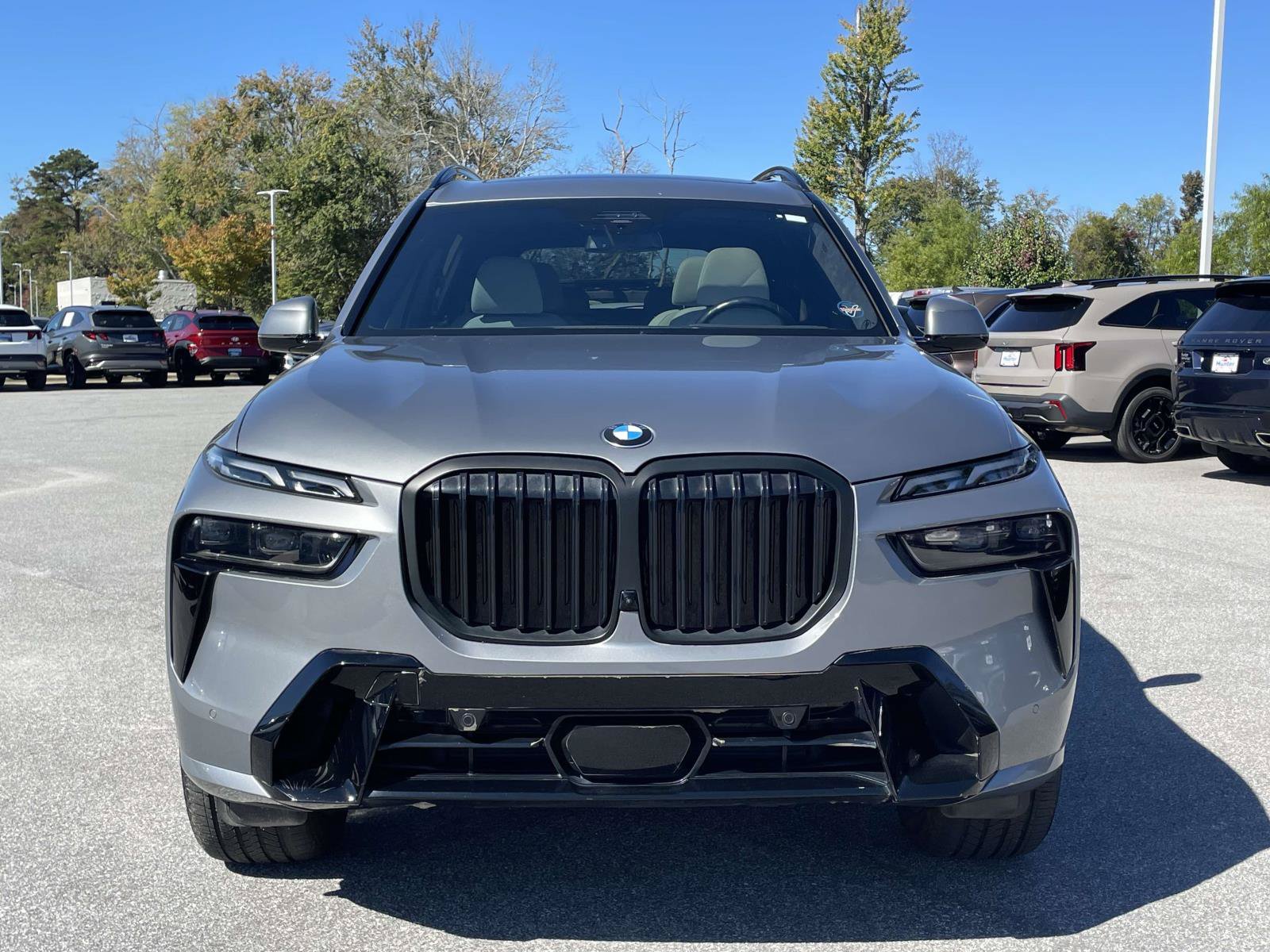 Used 2023 BMW X7 xDrive40i w/ M Sport Package AWD/4WD image 23