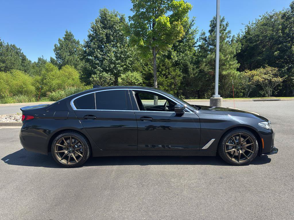 Used 2022 BMW 530i xDrive w/ Premium Package AWD/4WD image 8